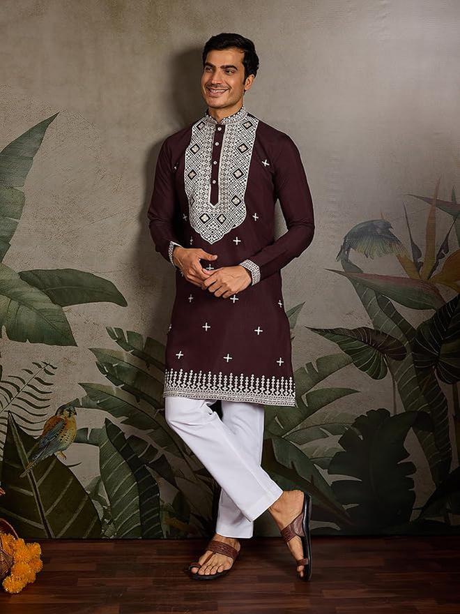 Kalaanj Men Silk Blend Embroidered Kurta with Mandarin Collar - Image 5